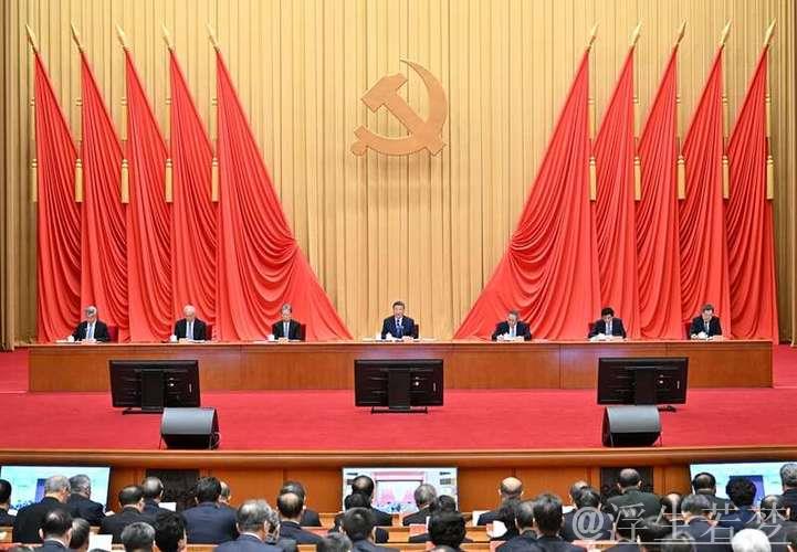 习近平主持中共中央政治局会议